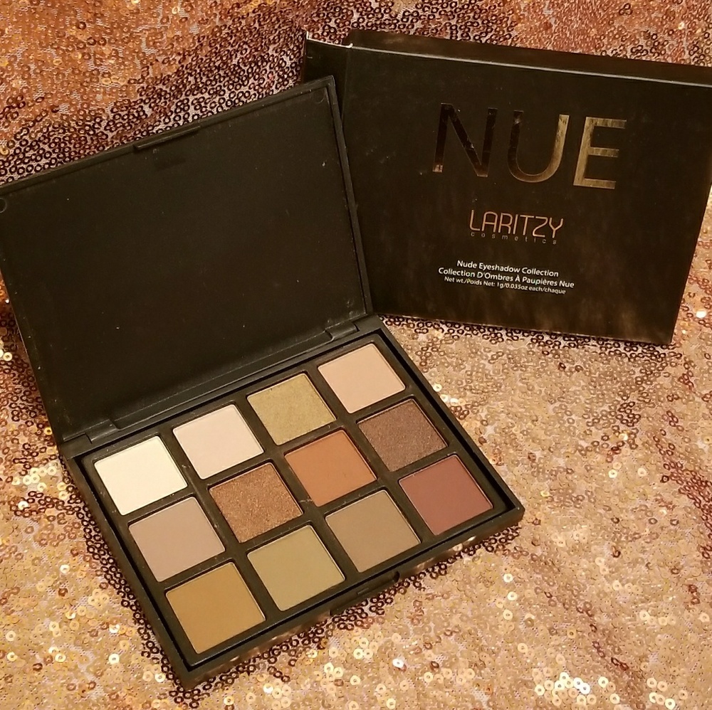 Nue by Laritzy Cosmetics Eyeshadow palette